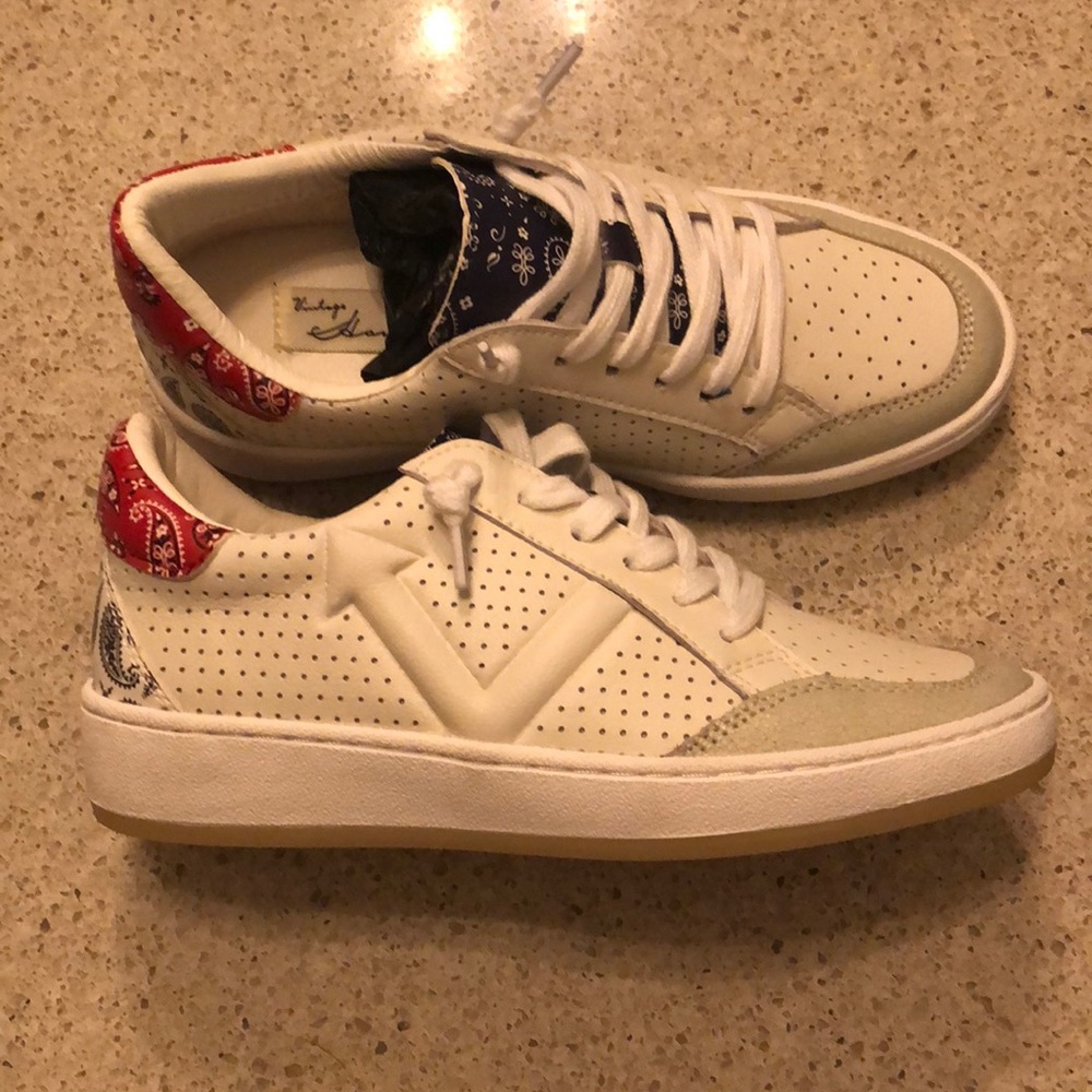 Vintage Havana Wild Mix Sneakers Size 6